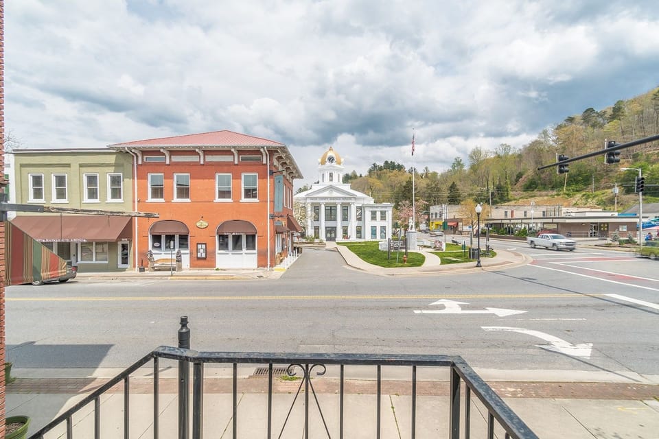 view of Everett Hotel