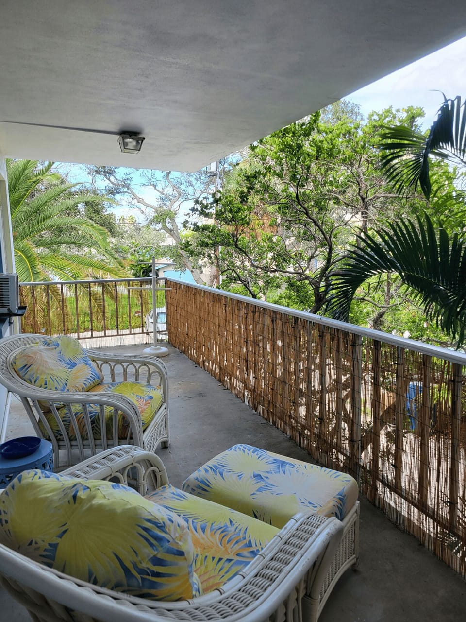 Apt # 2 back balcony 2 R
