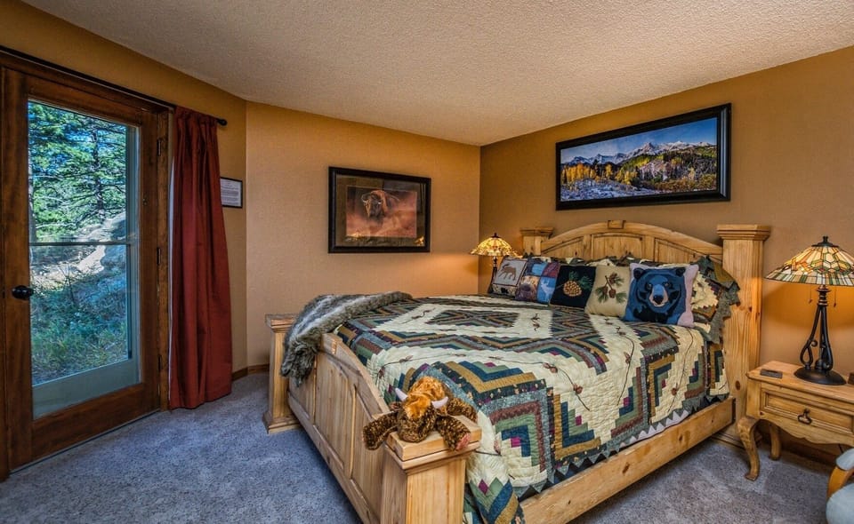 Indoors, Furniture, Bedroom, Room, Flooring