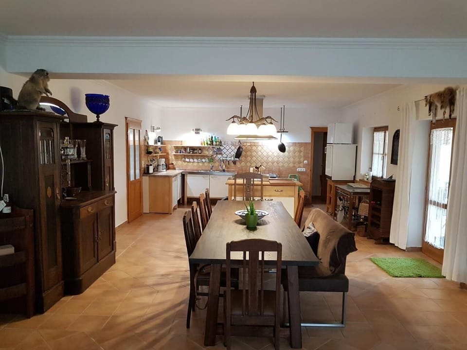 spacious dining area