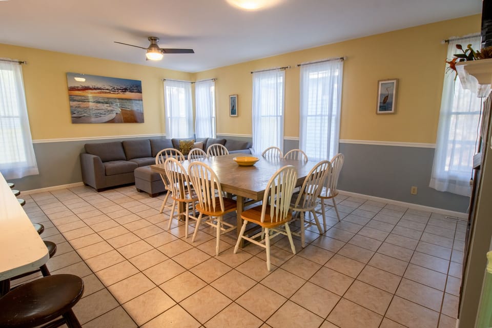 Main Level | Dining | Living Room