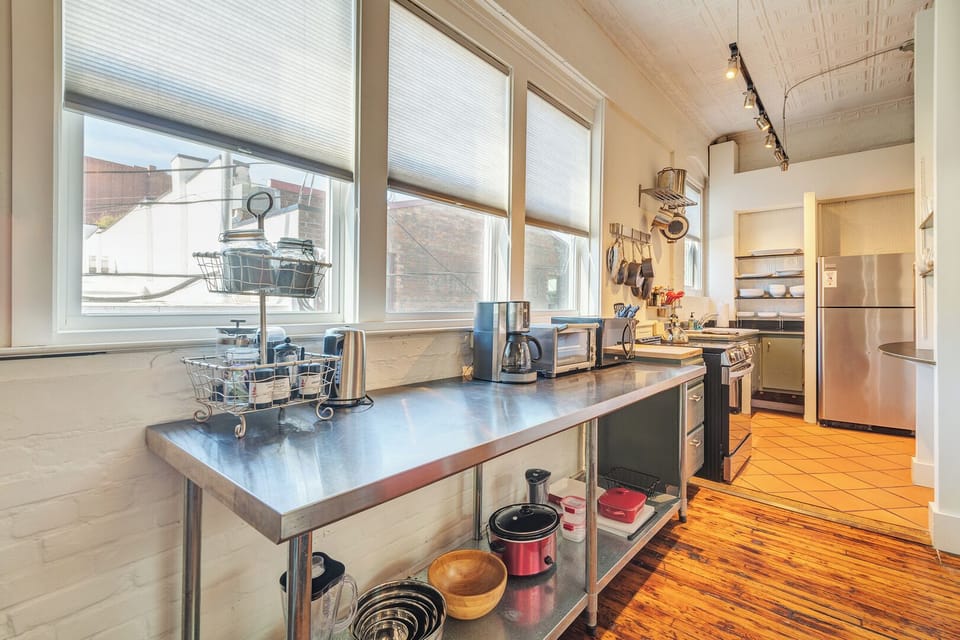 fully stocked kitchen
