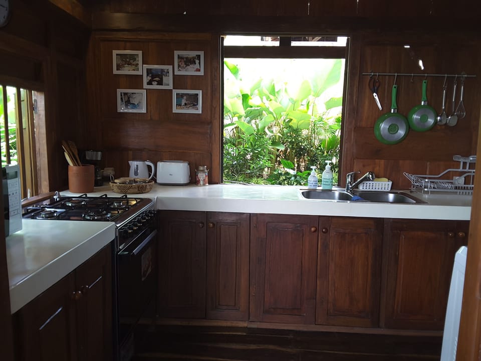 Wonderful old style kitchen with a modern touch
