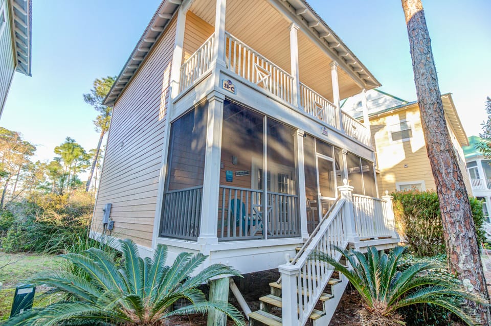 Welcome to Latitude Adjustment! Relax and get ready for the perfect vacation!