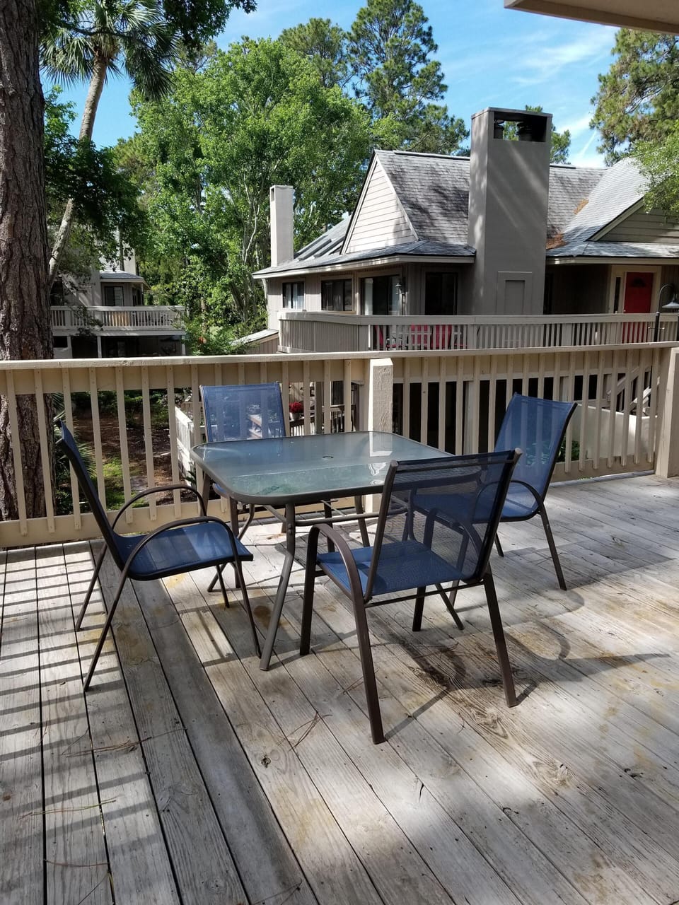 Deck - private and quiet