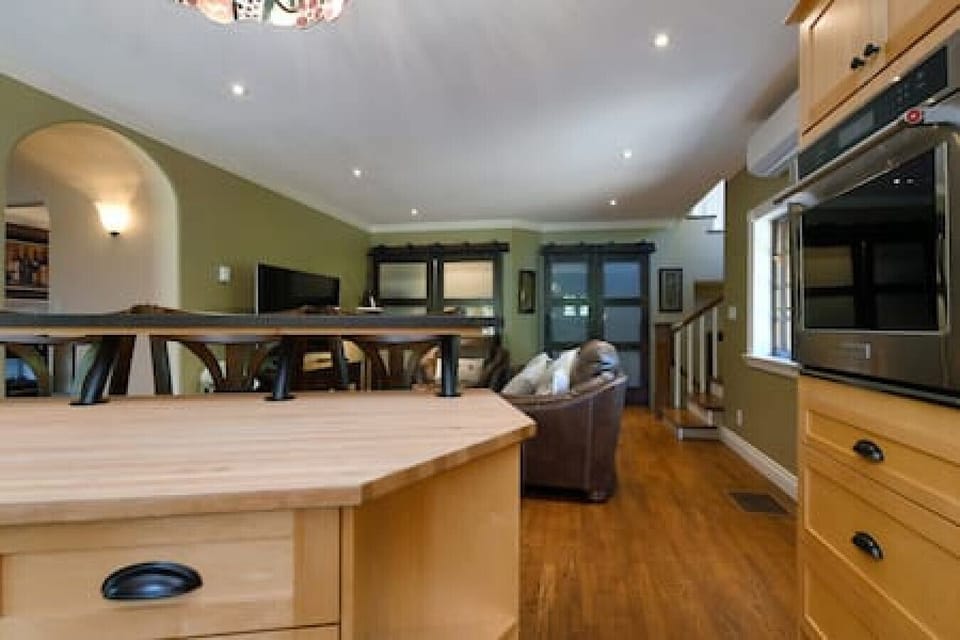 Large spacious kitchen