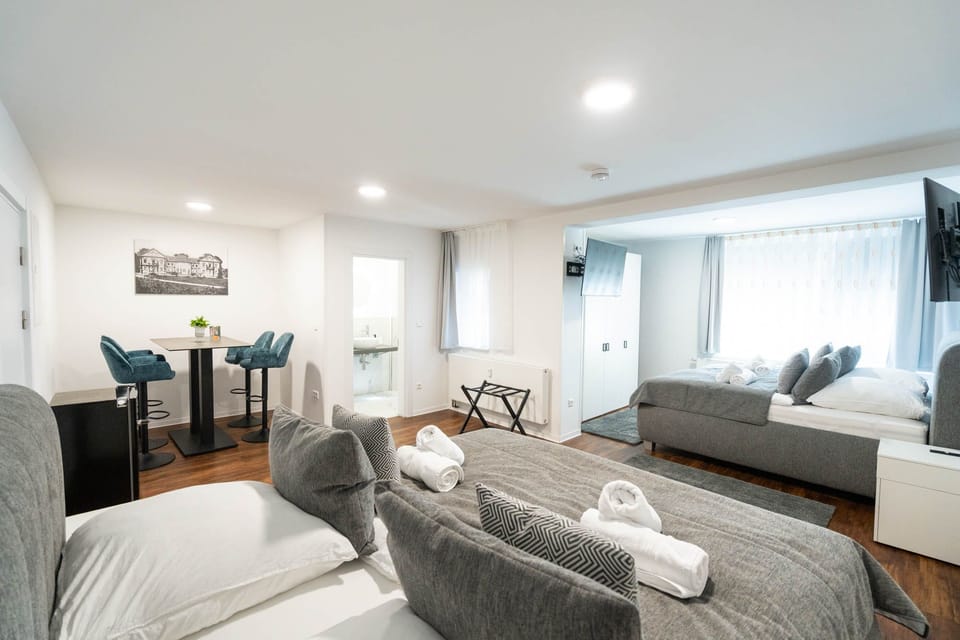 Vierbettzimmer mit Bad Apartment in Baden-Württemberg