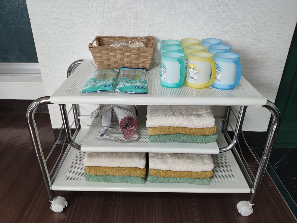 Bathroom amenities