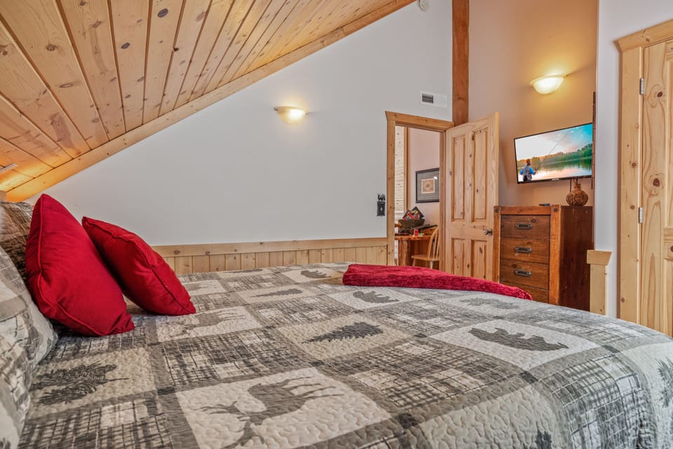 Boondockers ~ bedroom #2 on upper level w/ king bed