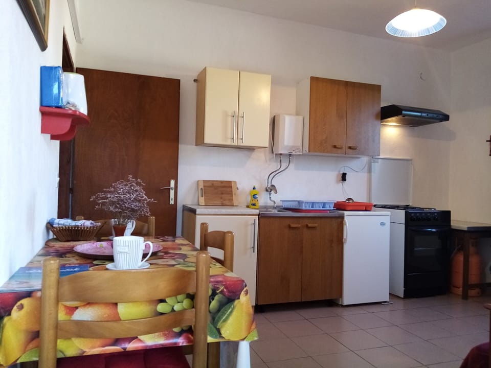 kitchen / dinning room