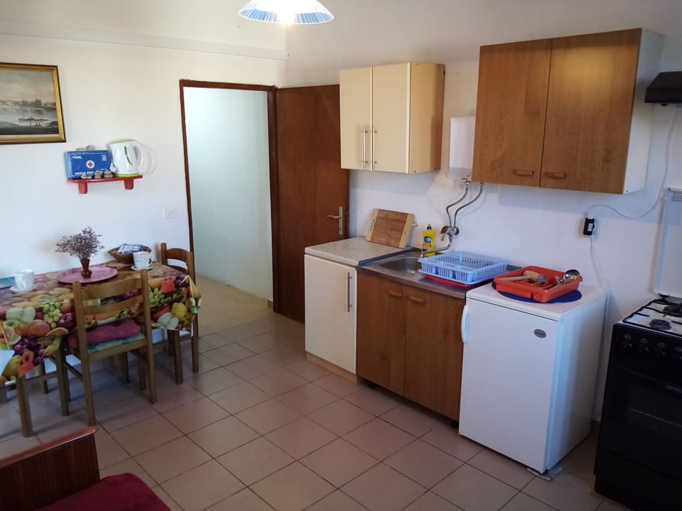 kitchen / dinning room