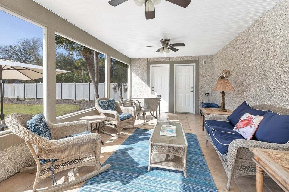 423 Arnold - Sea Turtle Compound - Screened Porch