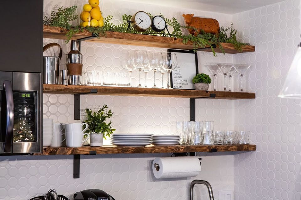 Fully stocked kitchen.
