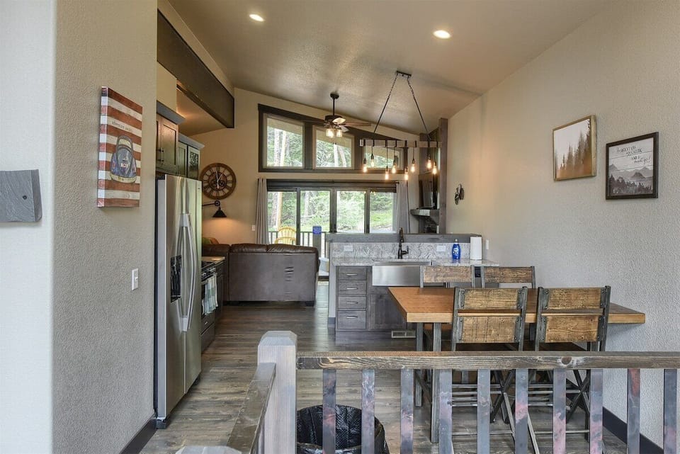 Kitchen/Dining