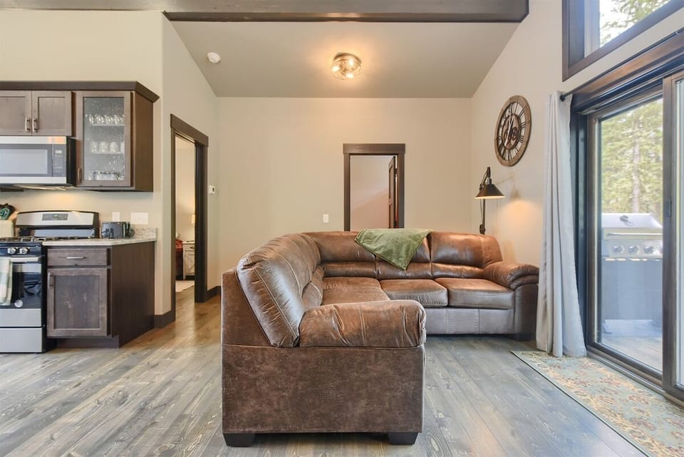 Living room with gas fireplace