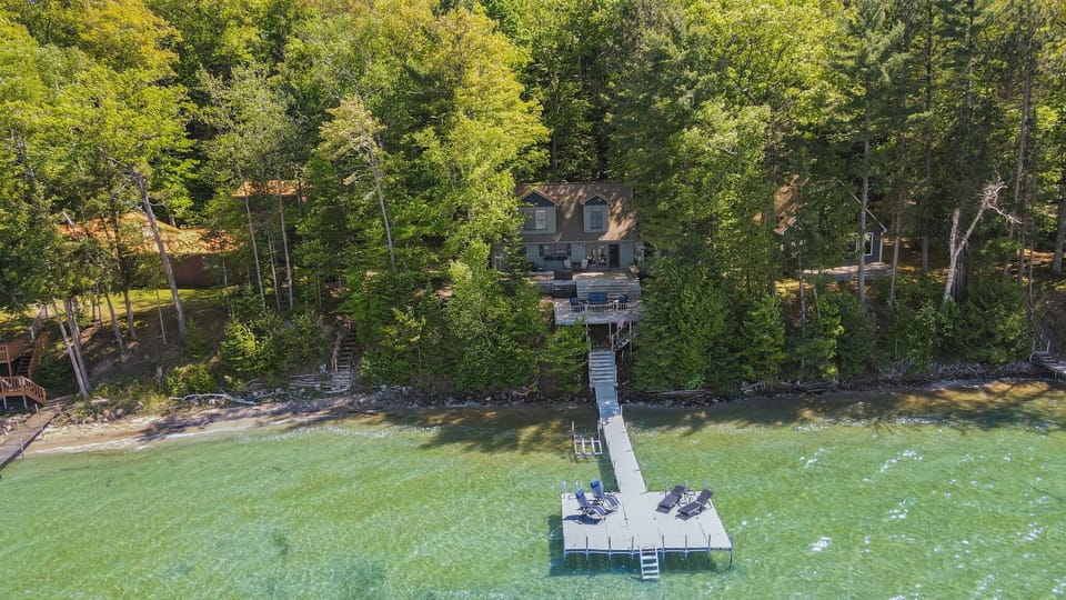 Welcome to Sunset Cove!