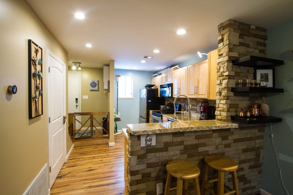 Kitchen  with breakfast bar