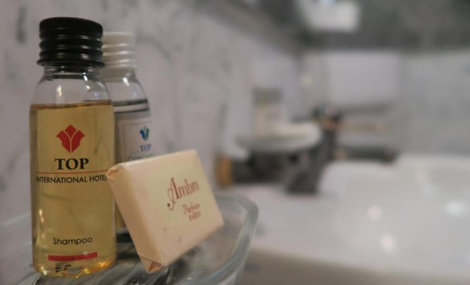 Bathroom amenities
