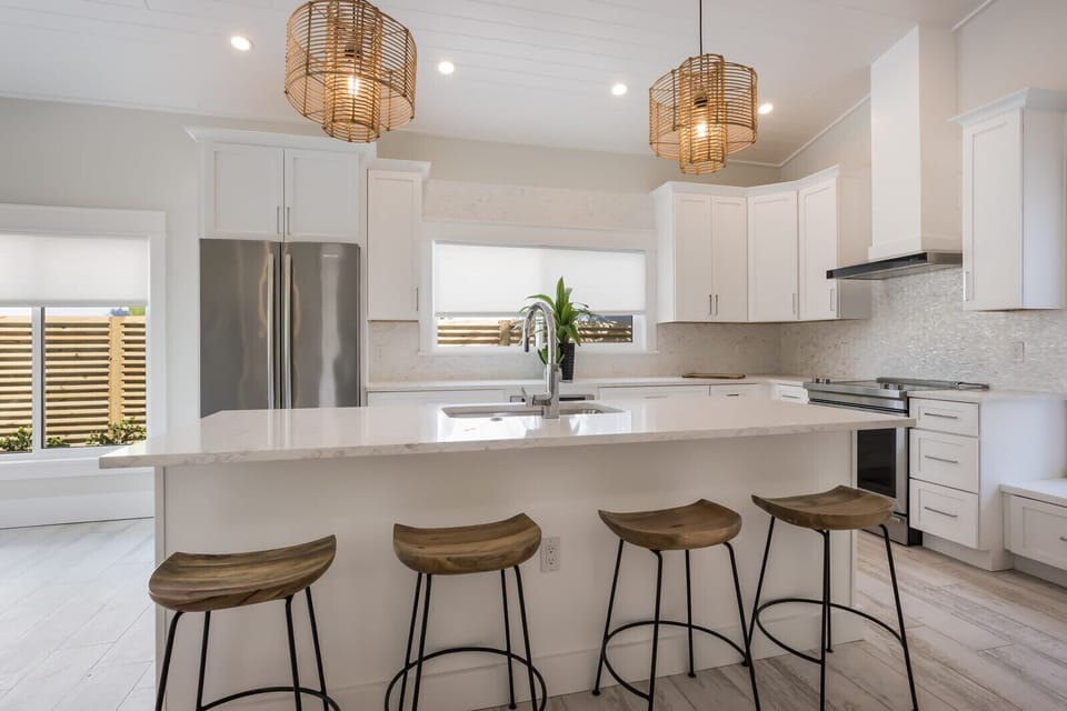 Eat in kitchen with 4 seats.
