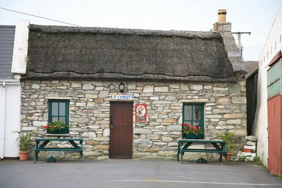 Lynott's Pub- Smallest thatched pub in the free world! A must see!!