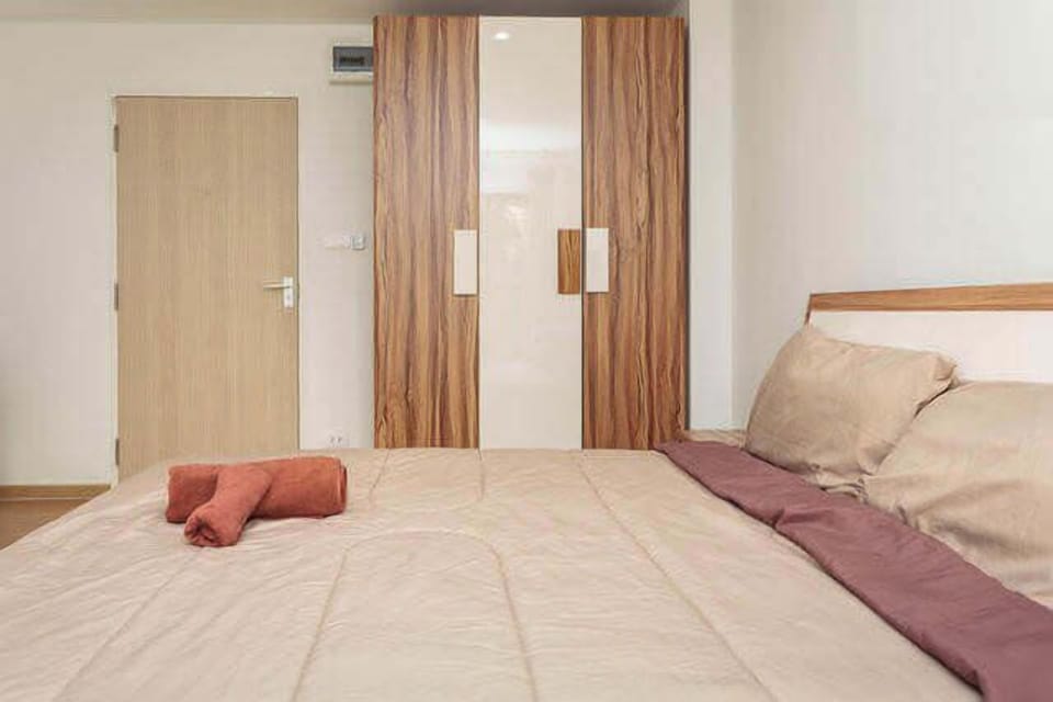 New and Modern Studio 24-4
