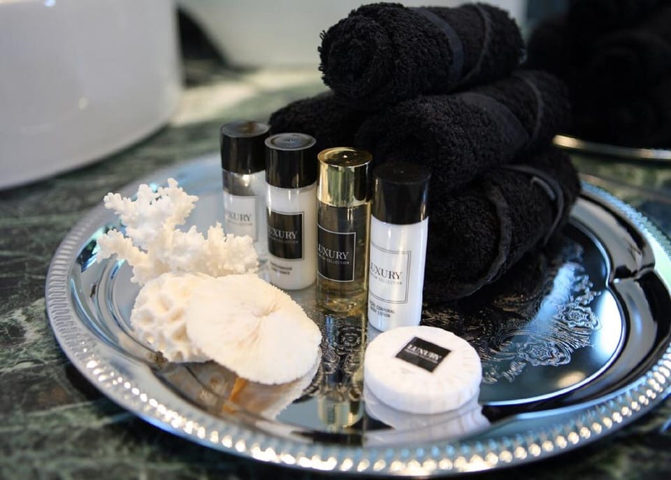Bathroom amenities
