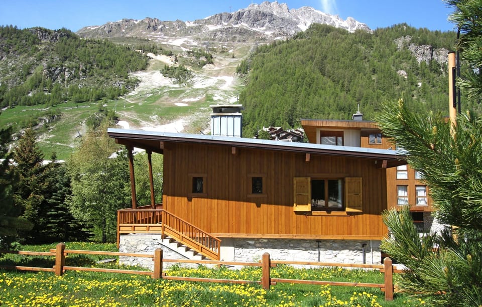 Enjoy your stay during the summer.