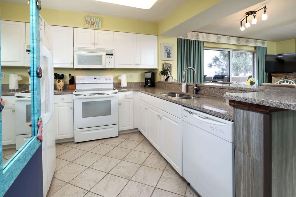 Fully stocked kitchen
