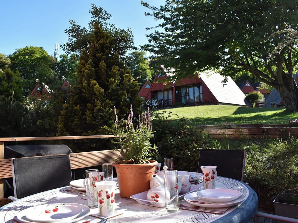 Outdoor eating area | Poppy Lodge, Kingsdown, near Deal