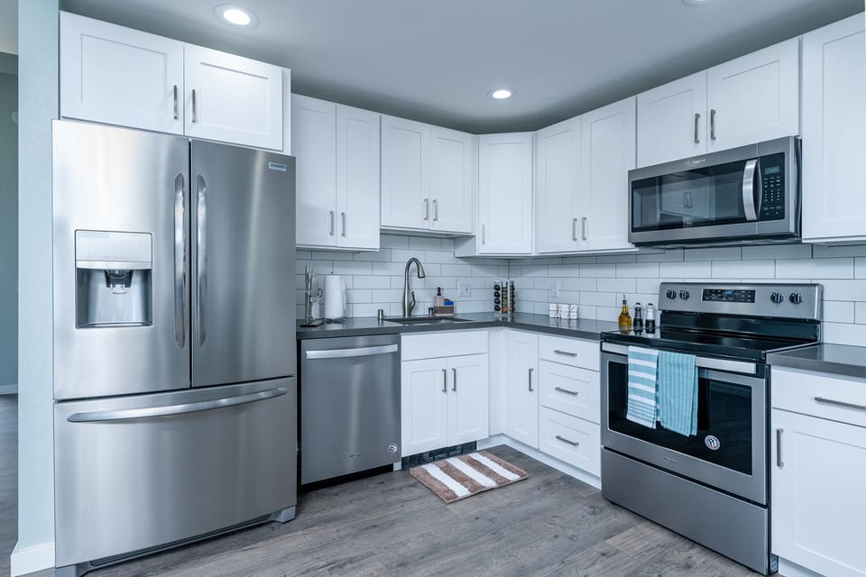 Full Kitchen