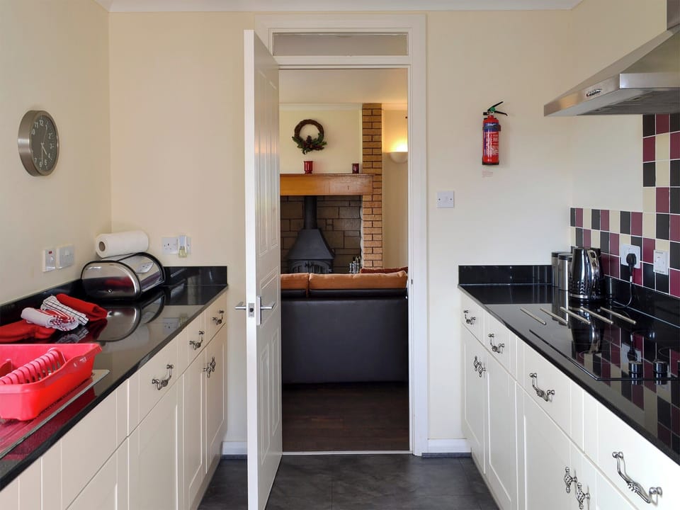 Kitchen | Holly Lodge, Aviemore