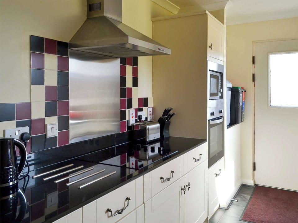 Kitchen | Holly Lodge, Aviemore