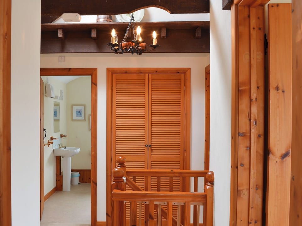 Landing | Cowslip - Trewellard Manor Farm, Trewellard, near Penzance