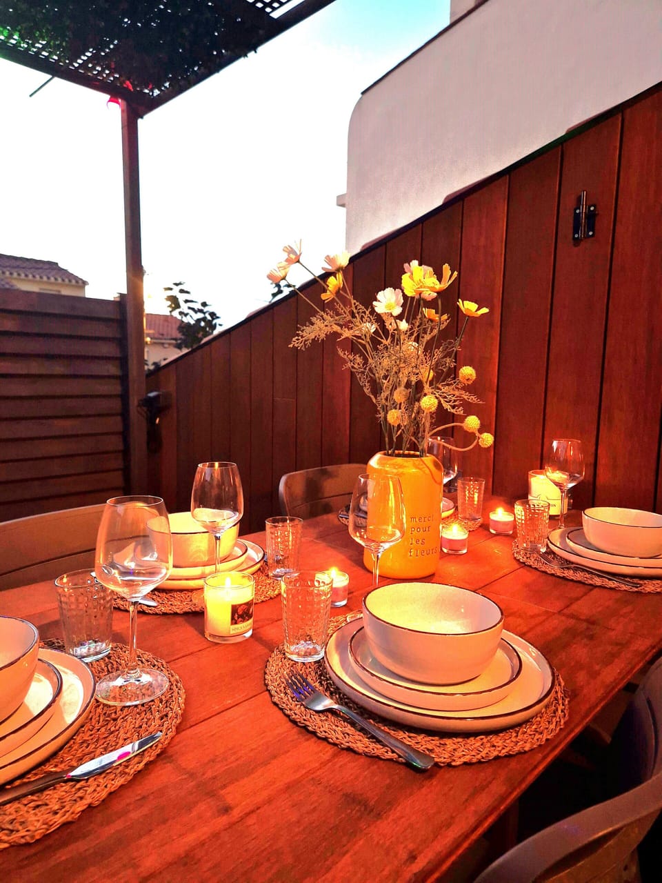 Outdoor dining