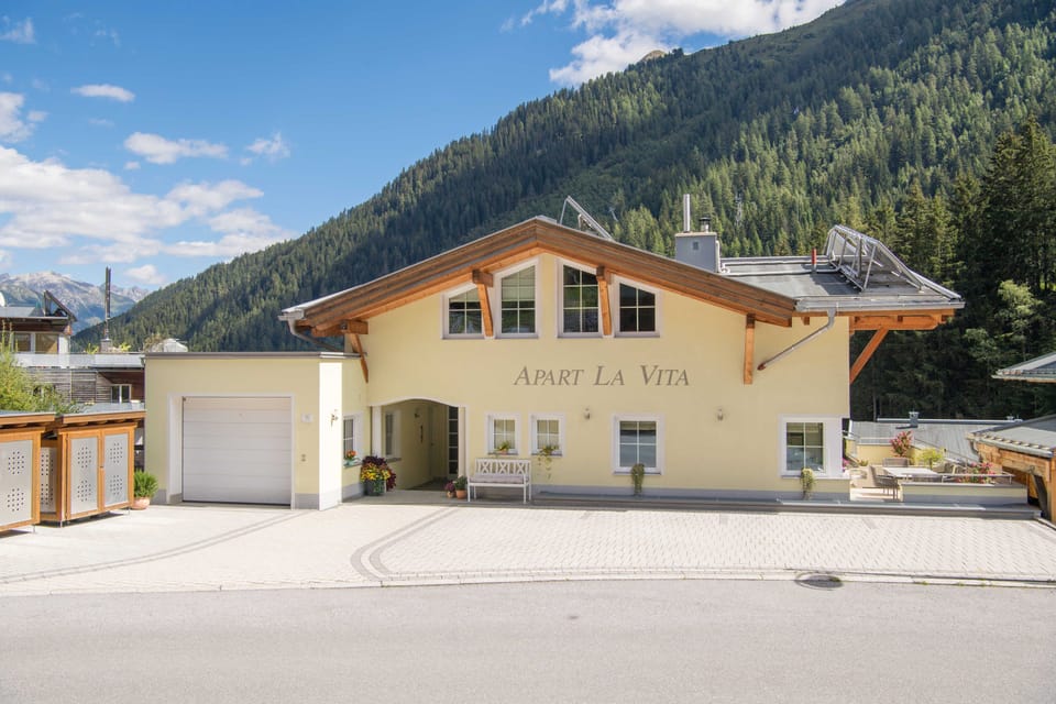 Suite Mariella - Apart La Vita Apartment in Saint Anton am Arlberg
