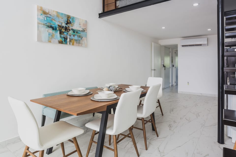 Dining table for 6 people
