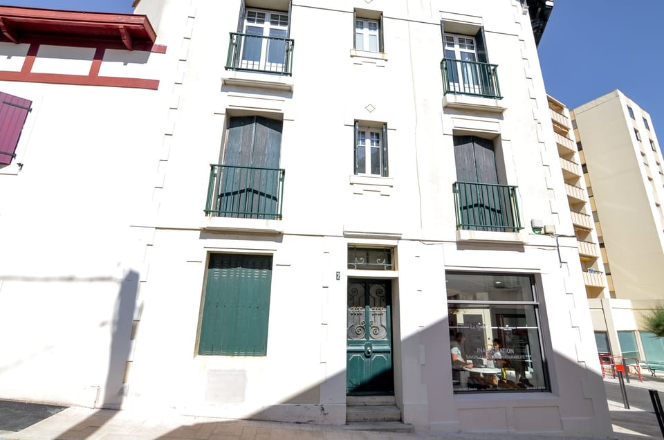 Homies Holidays-Biarritz-luxe-appartement-villa-conciergerie-pays basque