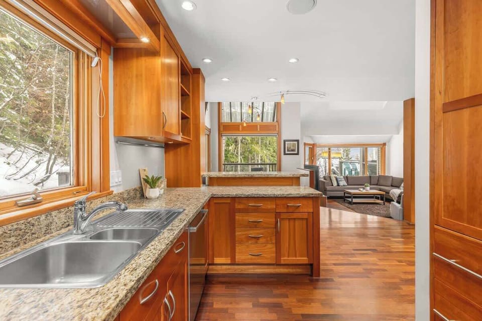 Plenty of counter space in this kitchen