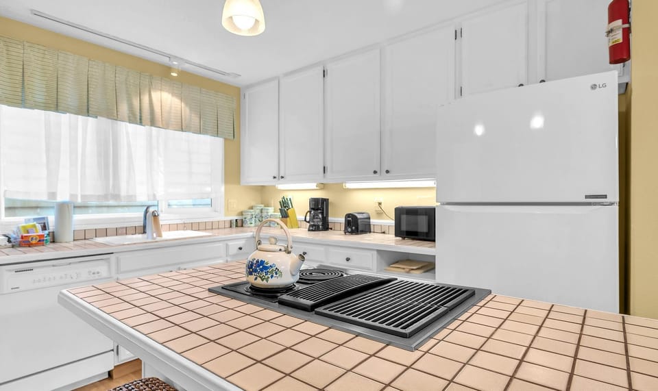 kitchen bar