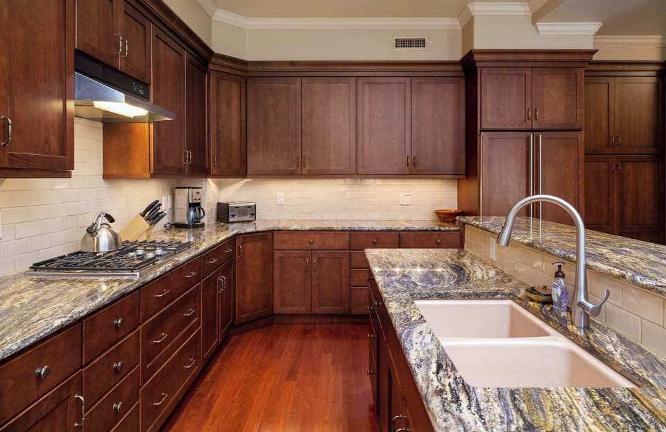 Deep double sink