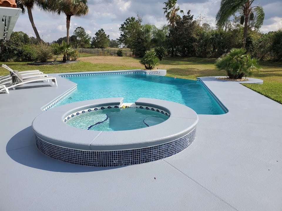 Spa and infinity edge pool