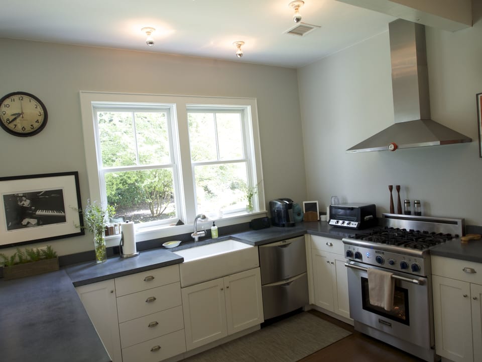 Kitchen - has everything you'll need 