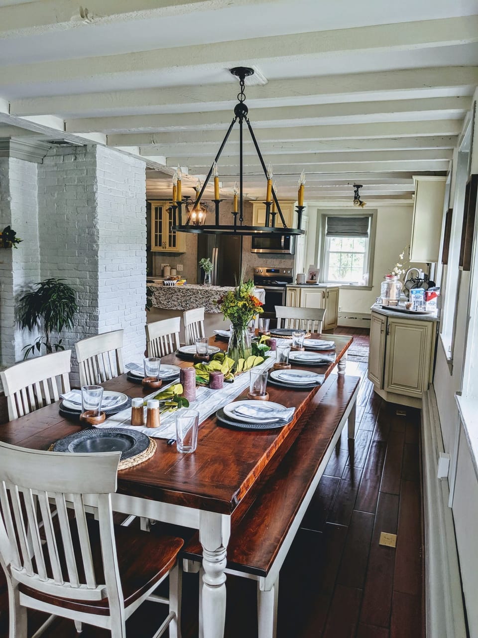 Seating for 12 at the large kitchen table!