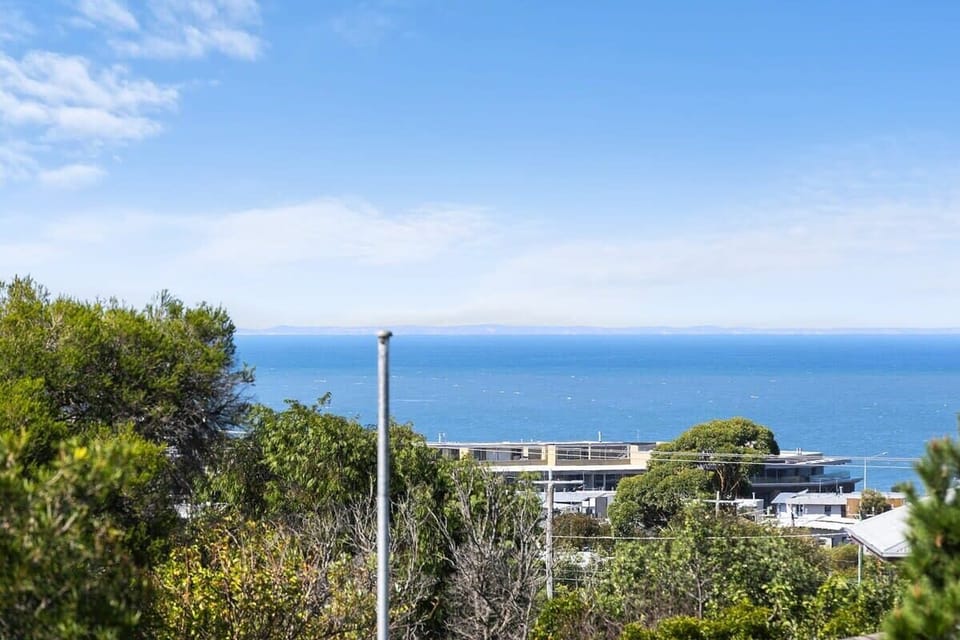 Spectacular panoramic ocean views
