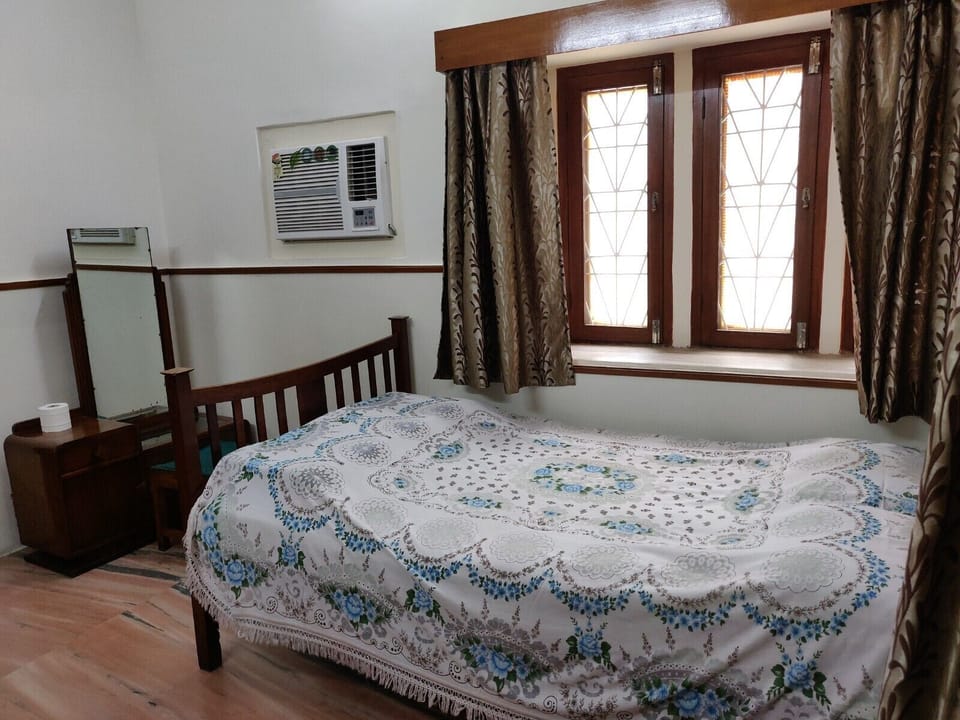 Bedroom 3 Single