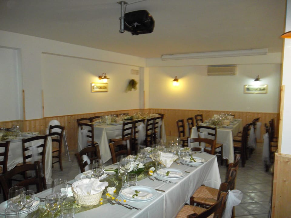 Banquet hall