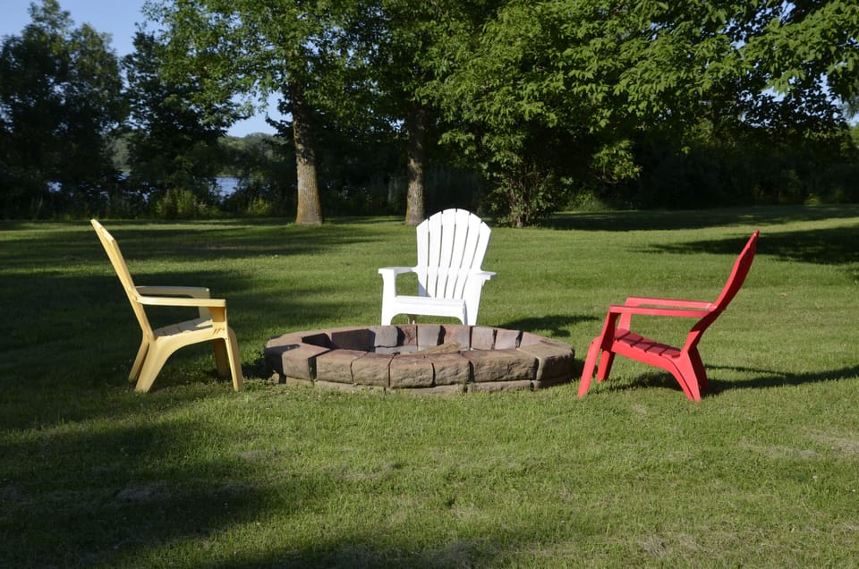 Fire pit for s'mores