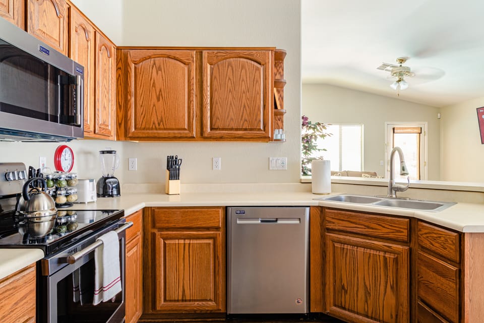 Plenty of counter space for preparing party platters