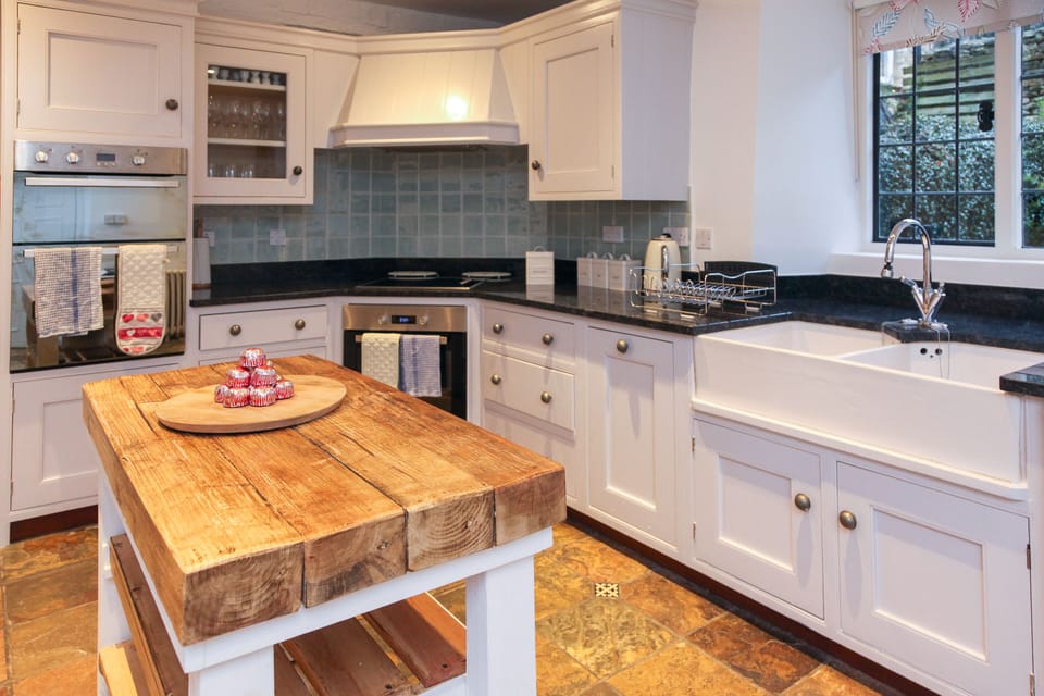 Full kitchen fitted with all mod-cons and ample crockery for 18