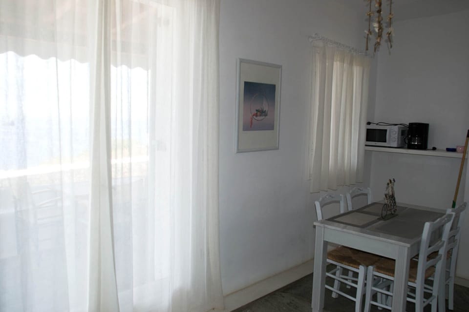 Indoor dining corner
